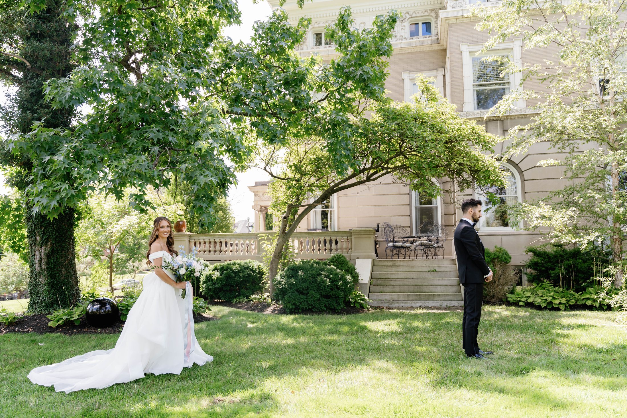 First look on the lawn