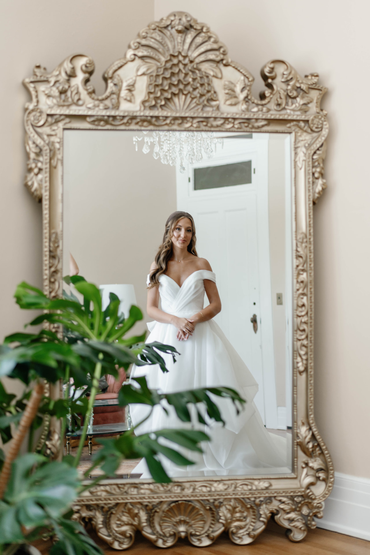 The bride in the suite